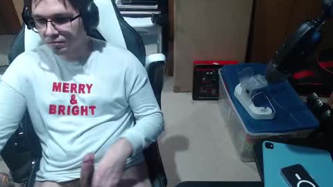 Snapshot of baterricky chatting on March 10, 1:34 am Ricky online show from March 10, 1:34 am