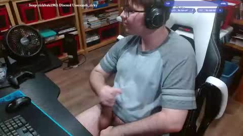 Snapshot of baterricky chatting on September 16, 10:32 pm Ricky online show from September 16, 10:32 pm