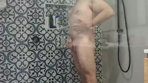 Snapshot of bazooka76 chatting on September 22, 10:09 pm bazooka76 online show from September 22, 10:09 pm