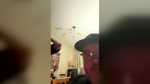 bazza2211 online show from April 12, 1:31 am