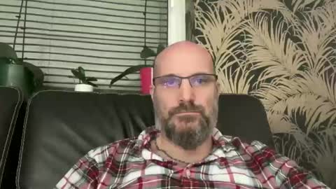 bcbg68 online show from April 12, 11:11 am