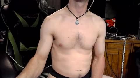 bchillin28 online show from March 27, 2:27 am