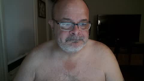 Bears Papa Papi online show from January 3, 8:32 am