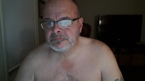 Bears Papa Papi online show from January 1, 10:00 am