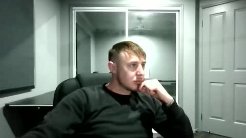 beelzebubxo online show from September 15, 10:05 am