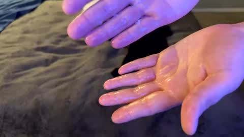 begmeforcum online show from April 30, 3:46 am