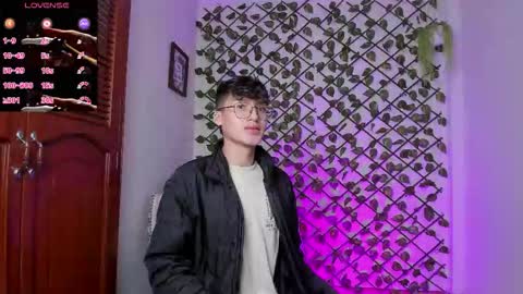 Neon online show from January 17, 11:13 am