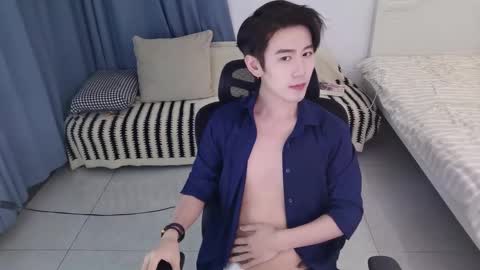 Snapshot of ben705676 chatting on October 17, 3:16 pm Ben online show from October 17, 3:16 pm