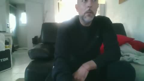 benbare13 online show from December 17, 2:35 pm