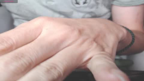 benijamin online show from October 12, 8:36 pm