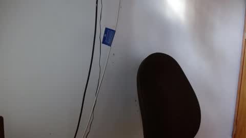 benjamin_isaac online show from February 5, 9:50 pm