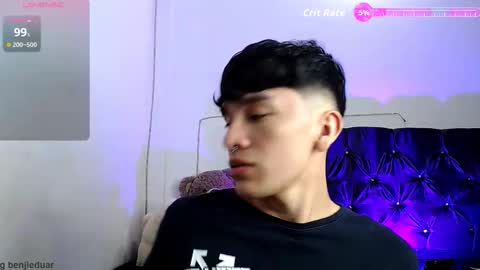 Snapshot of benji_hoter chatting on September 29, 8:48 pm Benji Hoter online show from September 29, 8:48 pm