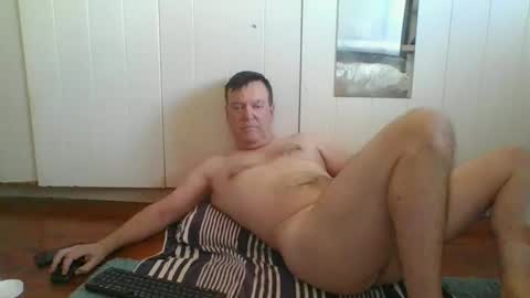 Snapshot of benjoid chatting on February 23, 2:35 am benjoid online show from February 23, 2:35 am