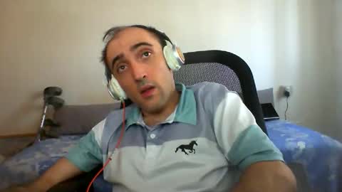 bentish online show from November 1, 9:35 am