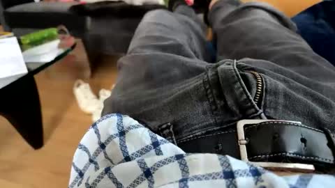 benz10001 online show from April 15, 10:21 pm