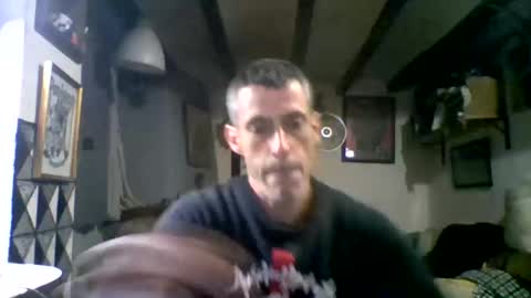 bernichaoss77 online show from December 22, 5:37 am