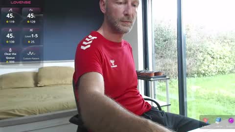 My name is David and if you like public exhibitions you wont be disappointed with me LoL - My favorite vibes is 44  online show from April 2, 10:45 am