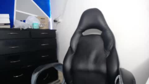 big_black11 online show from October 24, 11:56 am