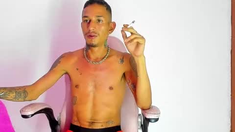 Snapshot of big_latin666 chatting on February 6, 4:42 am Stiven Leon online show from February 6, 4:42 am