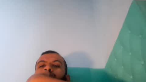 Snapshot of bigassboyfr chatting on January 2, 10:16 am bigassboyfr online show from January 2, 10:16 am