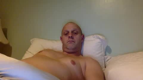 Snapshot of bigbumlover2377 chatting on January 25, 9:57 pm bigbumlover2377 online show from January 25, 9:57 pm