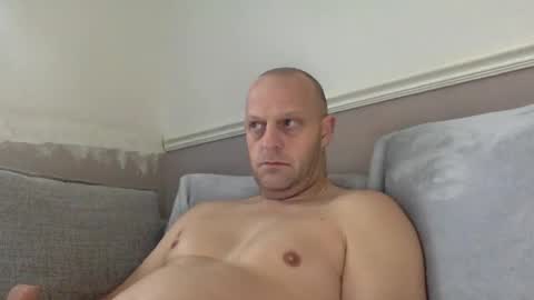 Snapshot of bigbumlover2377 chatting on January 31, 10:10 am bigbumlover2377 online show from January 31, 10:10 am