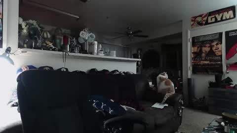 biggerisbetter21 online show from October 3, 12:54 pm