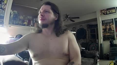 biggerisbetter21 online show from March 7, 8:23 am