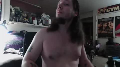 biggerisbetter21 online show from October 18, 8:19 am