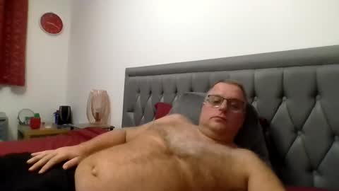 bigguy2014 online show from November 2, 9:19 pm