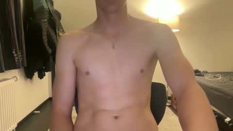 bigleor online show from February 14, 6:36 pm