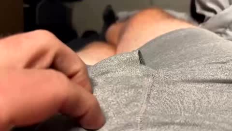 bigmansmalldick89 online show from December 1, 6:27 am