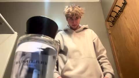 bigskinnyboyshh online show from January 5, 8:42 pm