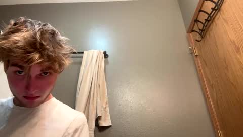 bigskinnyboyshh online show from January 4, 4:12 am