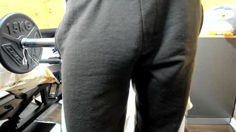 bigsshark online show from December 26, 8:28 am