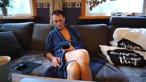 bigswe1 online show from December 27, 8:02 am