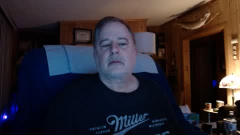 Snapshot of bigthicksatisfying2 chatting on February 20, 5:01 am bigthicksatisfying2 online show from February 20, 5:01 am
