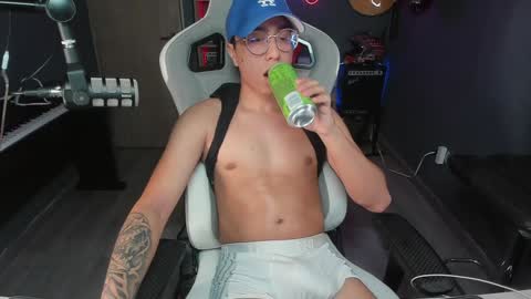 bigxboy96 online show from January 13, 12:19 am