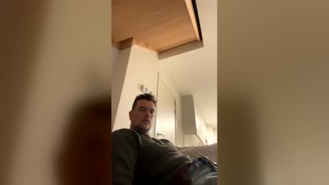 bingeling123 online show from March 13, 10:49 pm