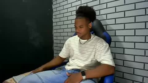 tu morenito online show from November 14, 3:10 am