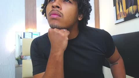 Snapshot of black_king_241 chatting on October 3, 4:50 am black_king_241 online show from October 3, 4:50 am