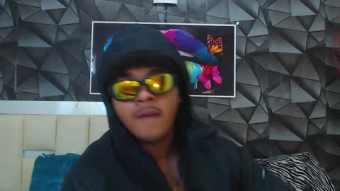 Snapshot of black_king_241 chatting on February 19, 2:44 pm black_king_241 online show from February 19, 2:44 pm