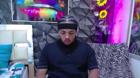 Snapshot of black_king_241 chatting on January 27, 7:35 pm black_king_241 online show from January 27, 7:35 pm