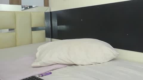 black_king_241 online show from October 18, 5:01 am