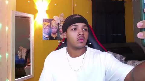Snapshot of black_king_241 chatting on January 13, 7:31 pm black_king_241 online show from January 13, 7:31 pm