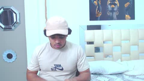 Snapshot of black_king_241 chatting on March 10, 2:50 am black_king_241 online show from March 10, 2:50 am