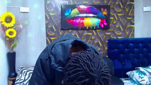 Snapshot of black_king_241 chatting on September 17, 4:13 am black_king_241 online show from September 17, 4:13 am