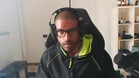 Master online show from April 13, 9:54 am