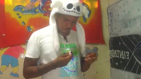 i am D.L online show from November 10, 5:07 pm