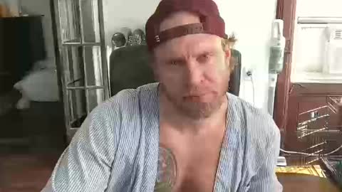 blondebluebear online show from October 10, 5:51 pm